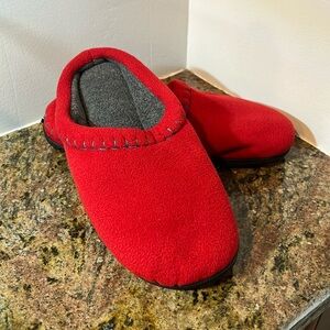 Women’s Dearfoams slippers